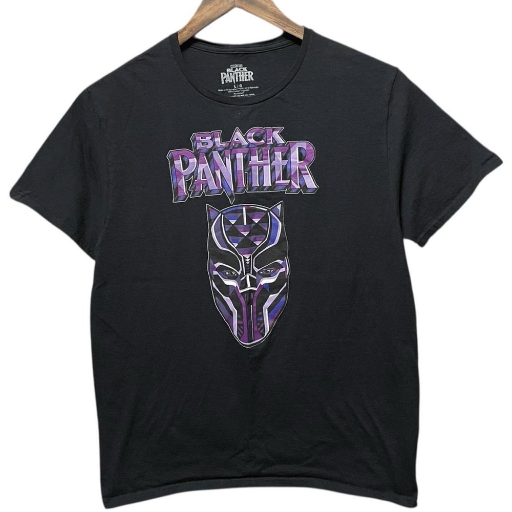 the Black Panther Marvel superhero graphic movie promo short sleeve T-shirt tee